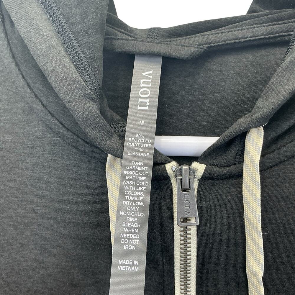 NWT Vuori Women's Halo Performance Hoodie 2.0 Black Heather Sz. M New - Picture 11 of 16